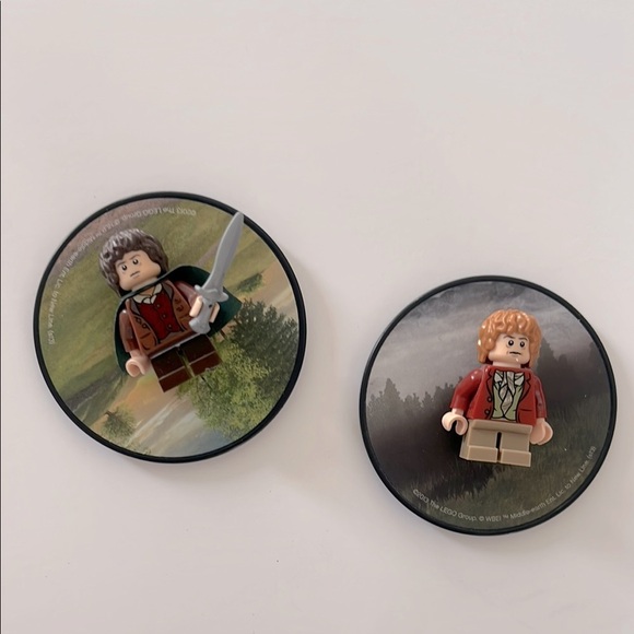 Lego Other - LEGO - 850681 - 850682 The Lord of the Rings Frodo Baggins Bilbo Baggins Magnet